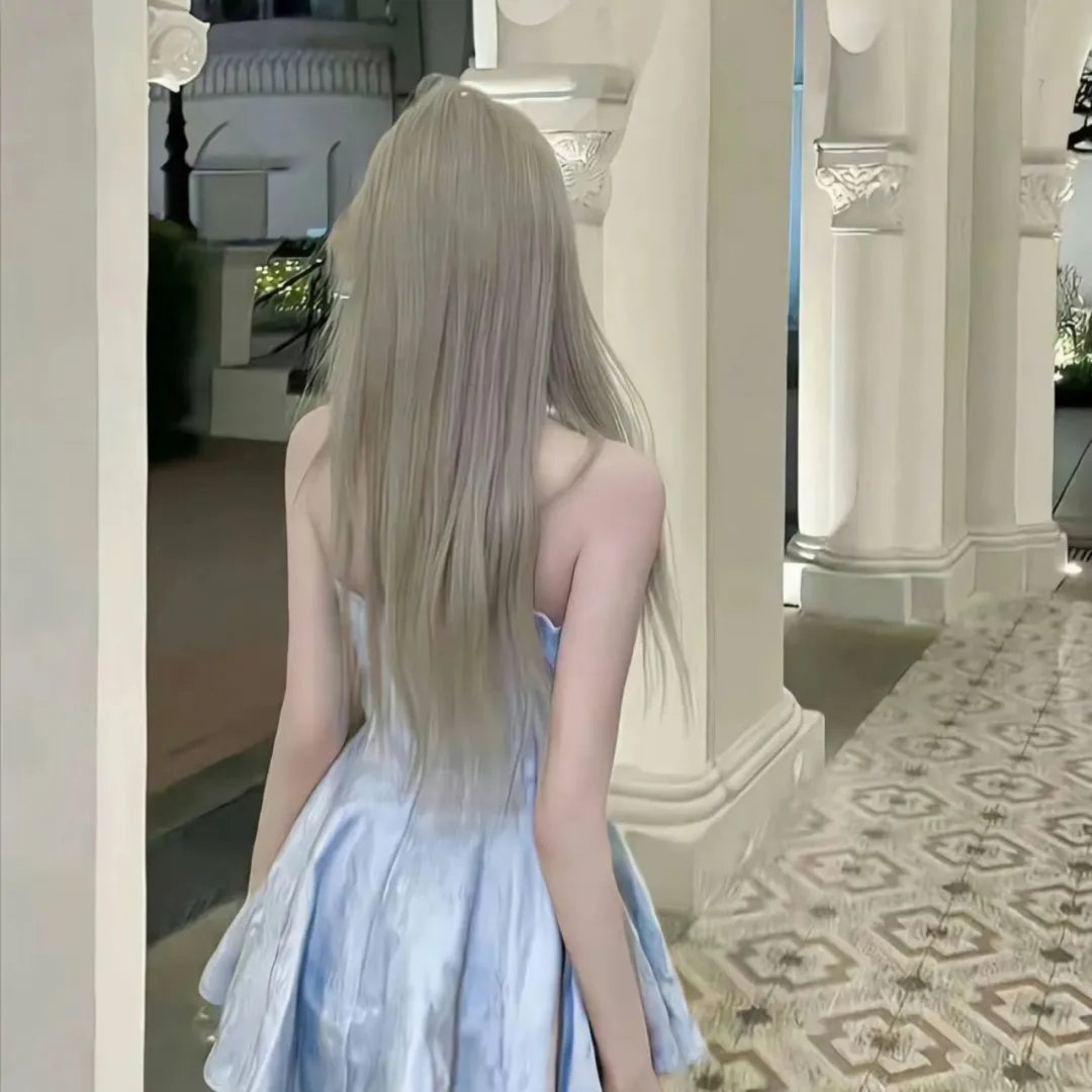 海边的女人 海报